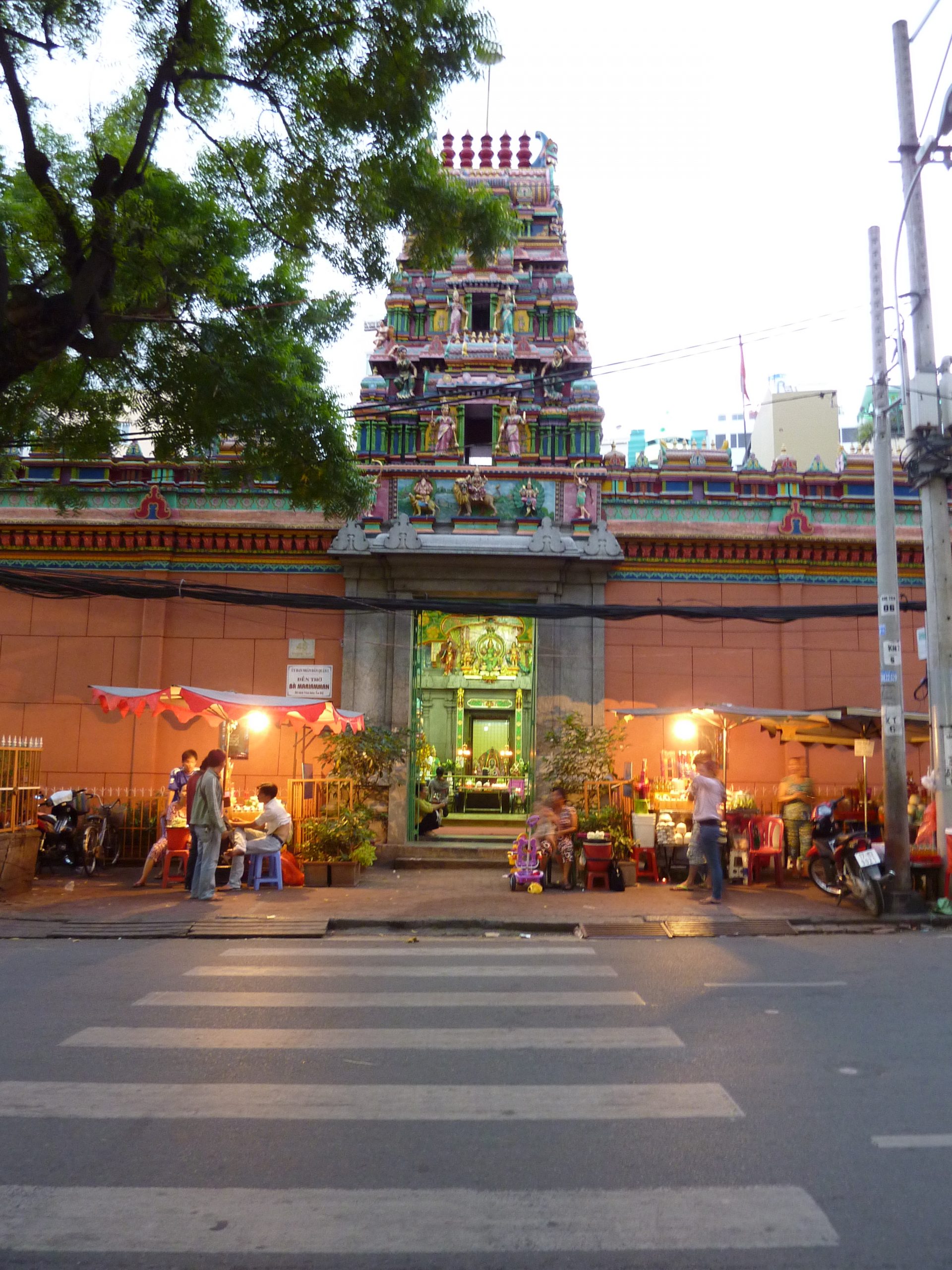 Sri Mariamman Temple, Ho Chi Minh City, Vietnam (Image by Amore Mio via Wikipedia)